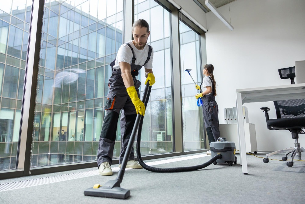 Persönliche und erfahrene Reinigungsplanung durch DE-Clean in Berlin